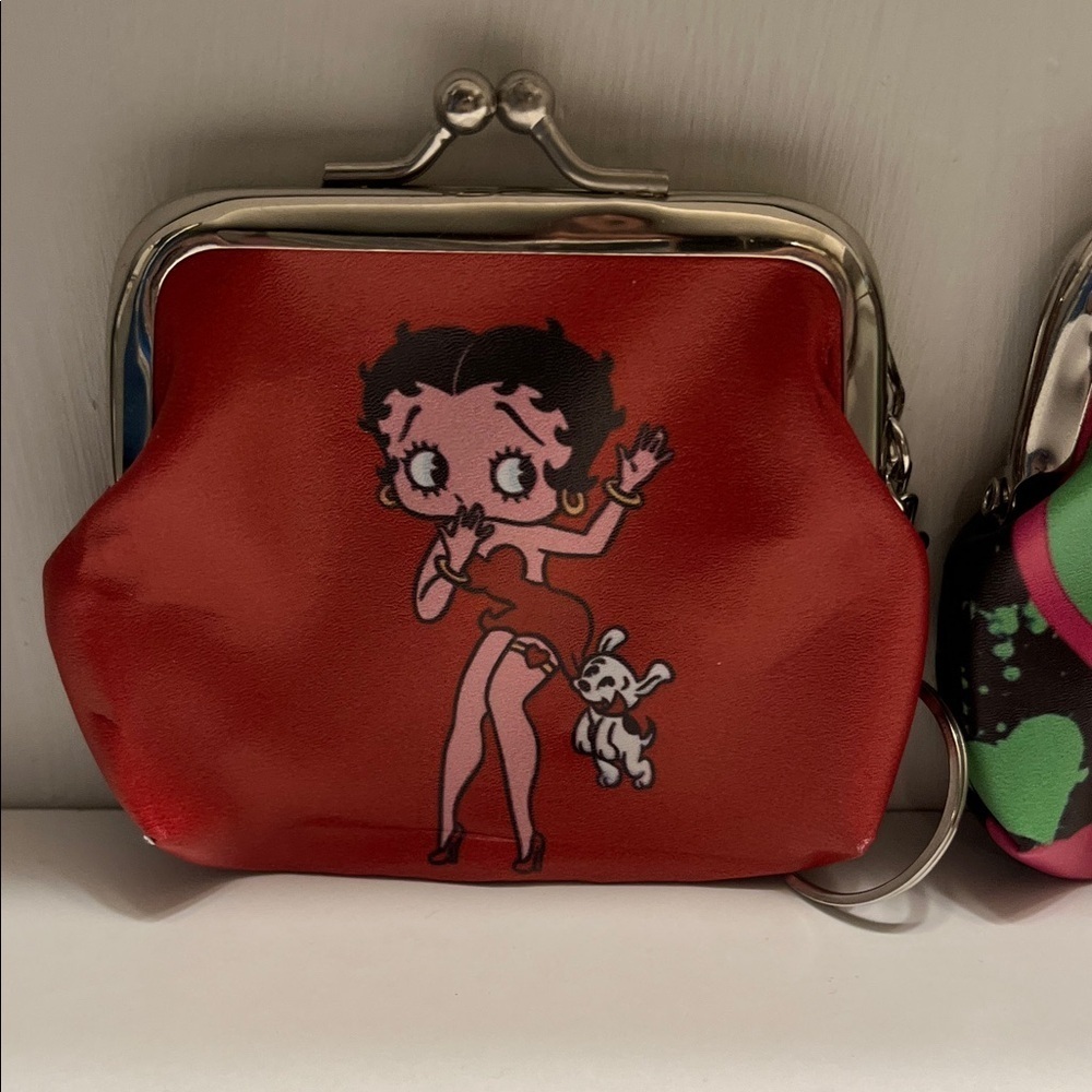 Pick (1) BB Kiss Lock Coin Purse - Picture 8 of 10